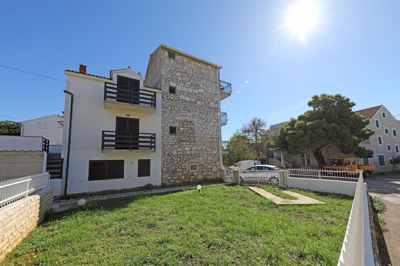 Apartments Anita Srima Exterior photo